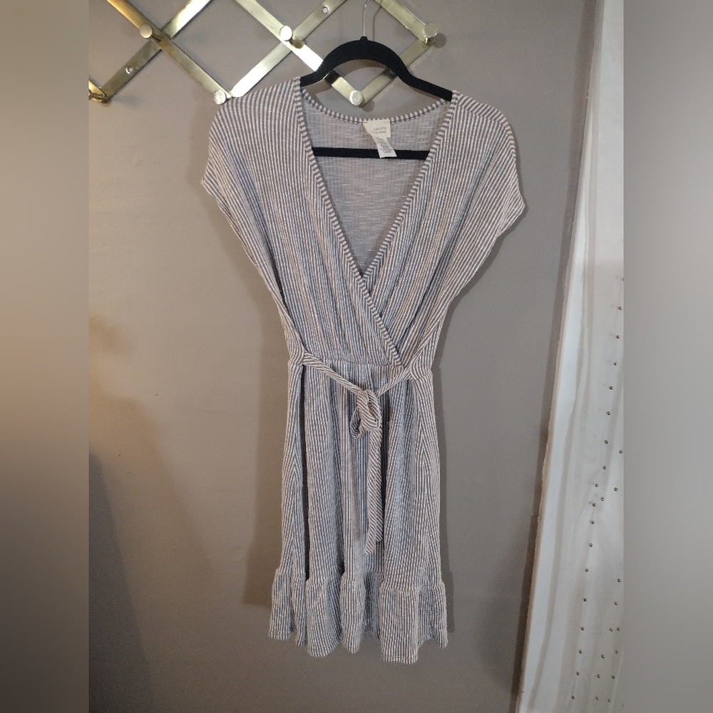 Taupe and White Fitted Tie Dress